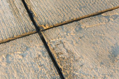 Prevent water from seeping into the cracks!